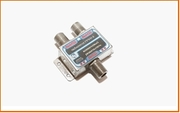 Разв. 1вх- 2вых(2пит) . 5-1000МГц Ответвитель Connector  всевол мини (на2ТV) F гнезда (FR2)